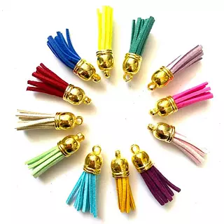 12 Borlas Doradas Cuero Sintético Colores Surtidos